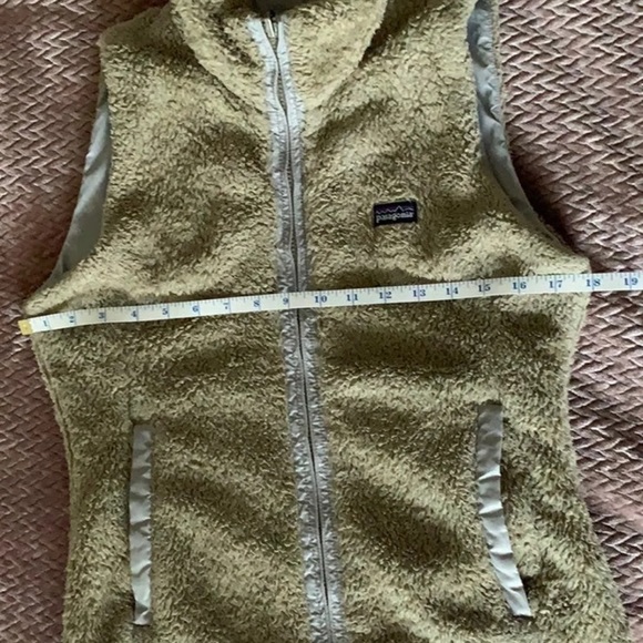 Reversible Patagonia Vest - Picture 5 of 8